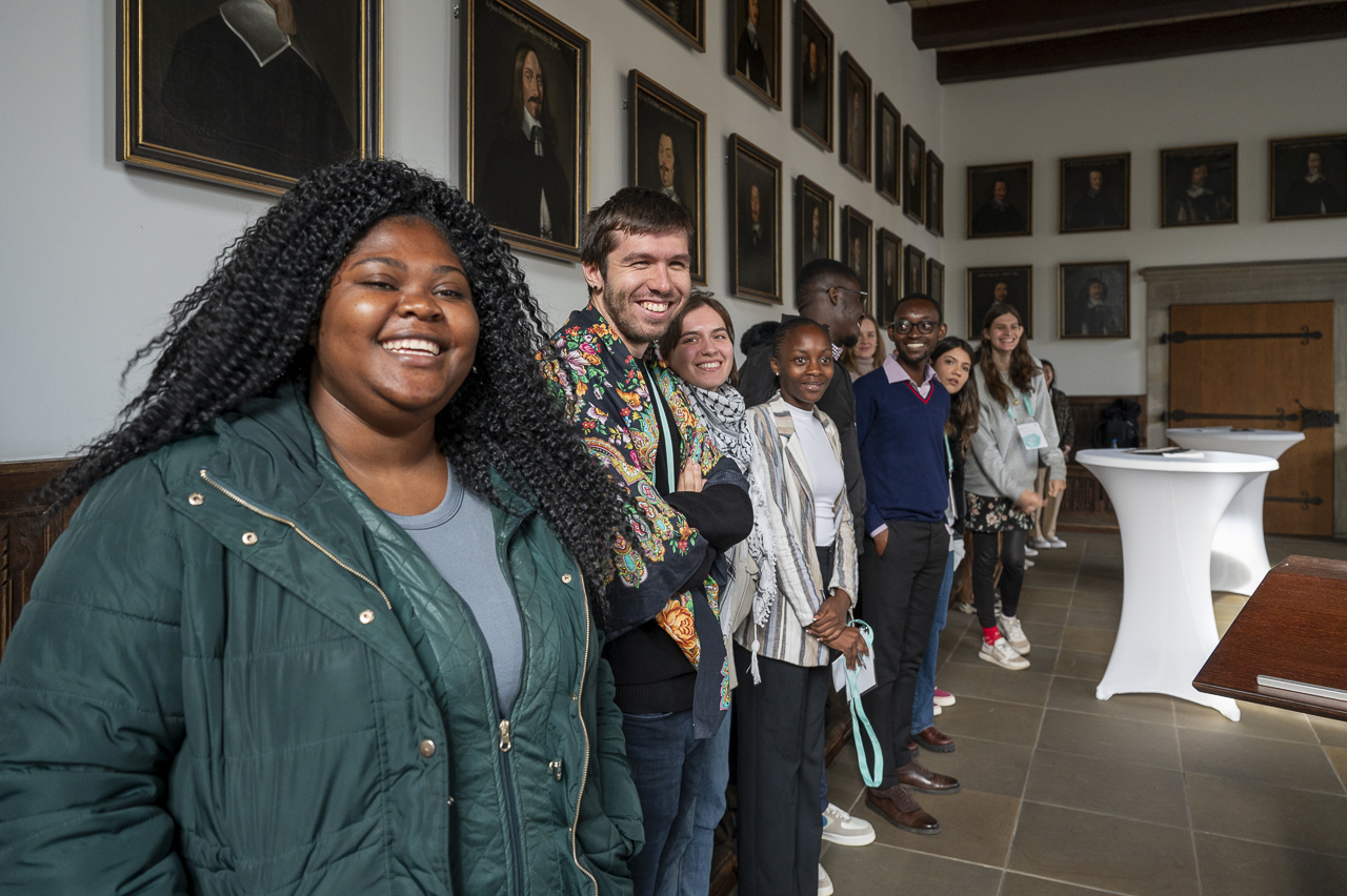 The group of youth participants is welcomed at the Osnabrück townhall